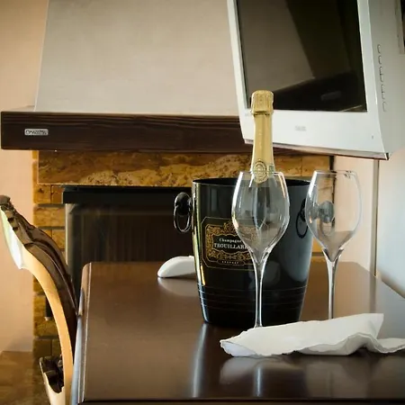 Hotel Carmelita Carpeneto
